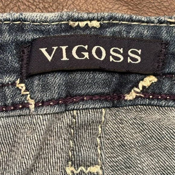 Vigoss Women's Dark Wash Capri jeans. Size 4 - Picture 6 of 10